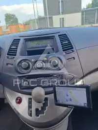 2005 Mitsubishi Grandis