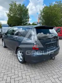 2005 Mitsubishi Grandis
