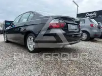 2005 BMW 320