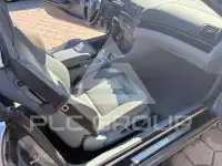 2005 BMW 320