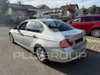 2005 BMW 320