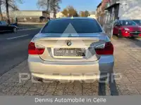 2005 BMW 320