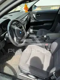 2005 BMW 320
