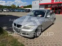2005 BMW 320