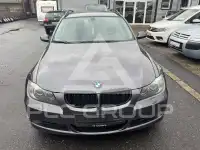 2005 BMW 320