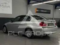2005 BMW 320