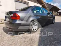 2005 BMW 320