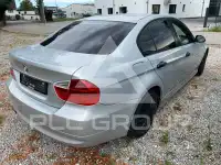 2005 BMW 320