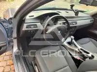 2005 BMW 320