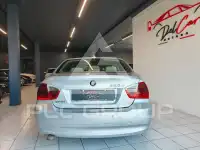 2005 BMW 320