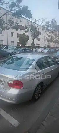 2005 BMW 320