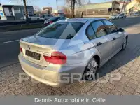 2005 BMW 320