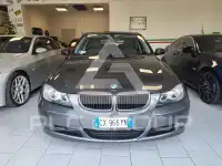 2005 BMW 320