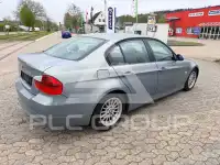 2005 BMW 320