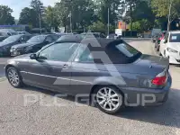 2005 BMW 320
