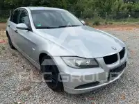 2005 BMW 320