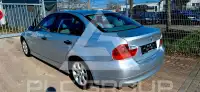 2005 BMW 320