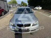 2005 BMW 320