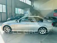 2005 BMW 320