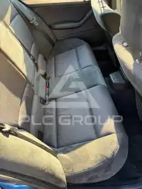 2005 BMW 318
