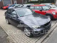 2005 BMW 318