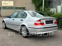 2005 BMW 318