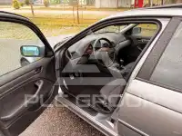 2005 BMW 318