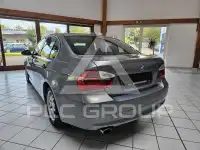2005 BMW 318