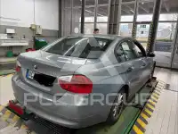 2005 BMW 318
