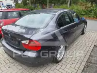 2005 BMW 318