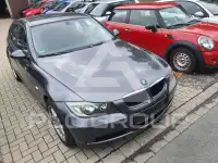2005 BMW 318