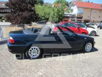 2005 BMW 318