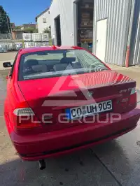 2005 BMW 318