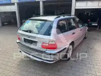 2005 BMW 318