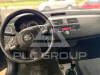 2005 Suzuki SWIFT