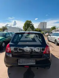 2005 Suzuki SWIFT