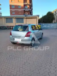 2005 Suzuki SWIFT