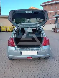 2005 Suzuki SWIFT