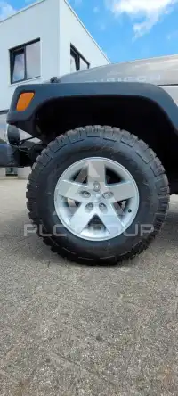 2005 Jeep WRANGLER