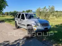 2005 Jeep CHEROKEE