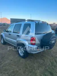 2005 Jeep CHEROKEE