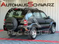2005 Jeep CHEROKEE