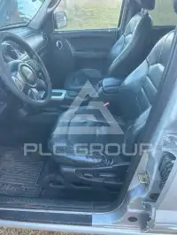 2005 Jeep CHEROKEE