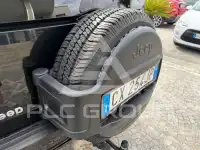 2005 Jeep CHEROKEE
