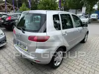 2005 Mazda 2