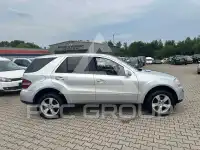 2005 Mercedes Benz ML 320