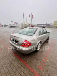 2005 Mercedes Benz E 320