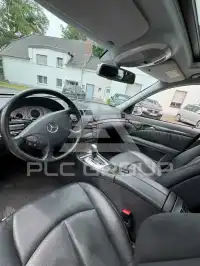 2005 Mercedes Benz E 320