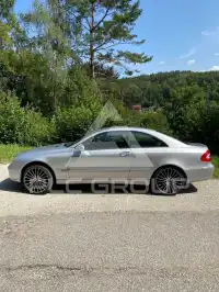 2005 Mercedes Benz CLK 200