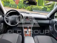 2005 Mercedes Benz 220